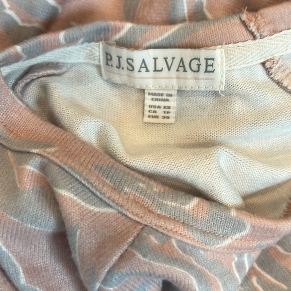 NWOT P.J. Salvage Printed Relaxed Fit Pajama Top XS - Picture 7 of 8